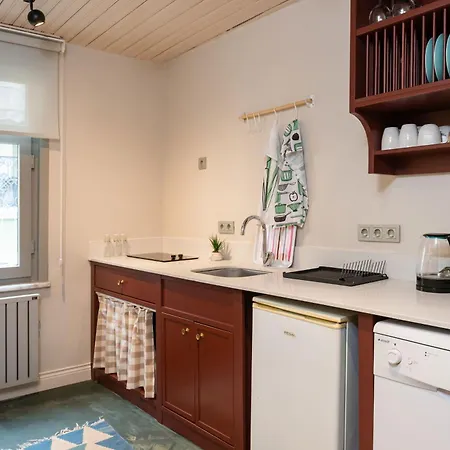 Amazing 1br In Prime Location Διαμέρισμα
